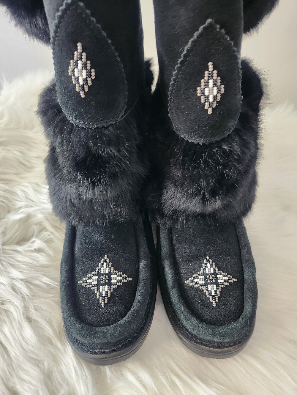 Manitobah Mukluks Snowy Owl Boots - Picture 4 of 12
